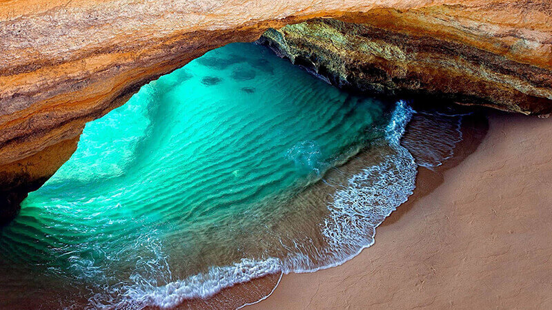 Praia de Benagil, Albufeira, Portugal